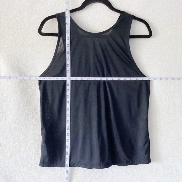 Lululemon Soul Stride Tank Woman’s Size 6 Black Twist Back Mesh Breathable - Picture 7 of 7
